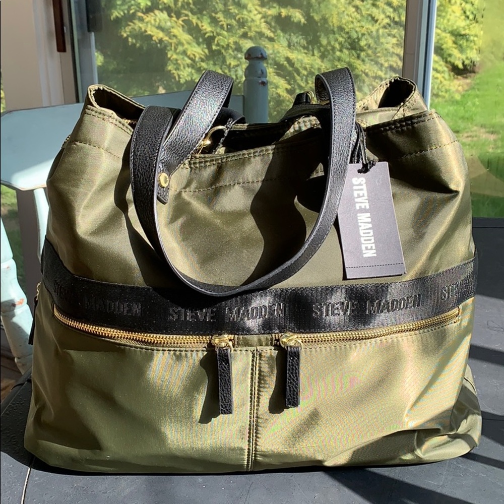 STEVE MADDEN duffel bag